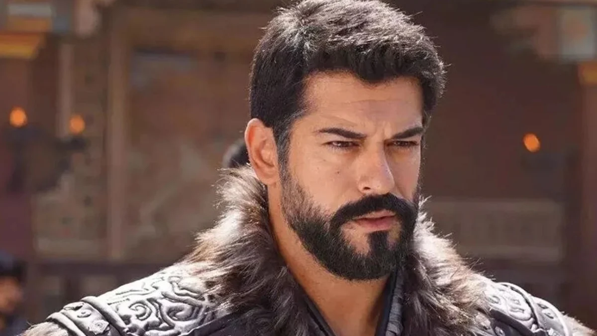 Rusya'da 'Kral' İlan Edilen Burak Özçivit'ten Rekor Anlaşma: 45 Milyon TL