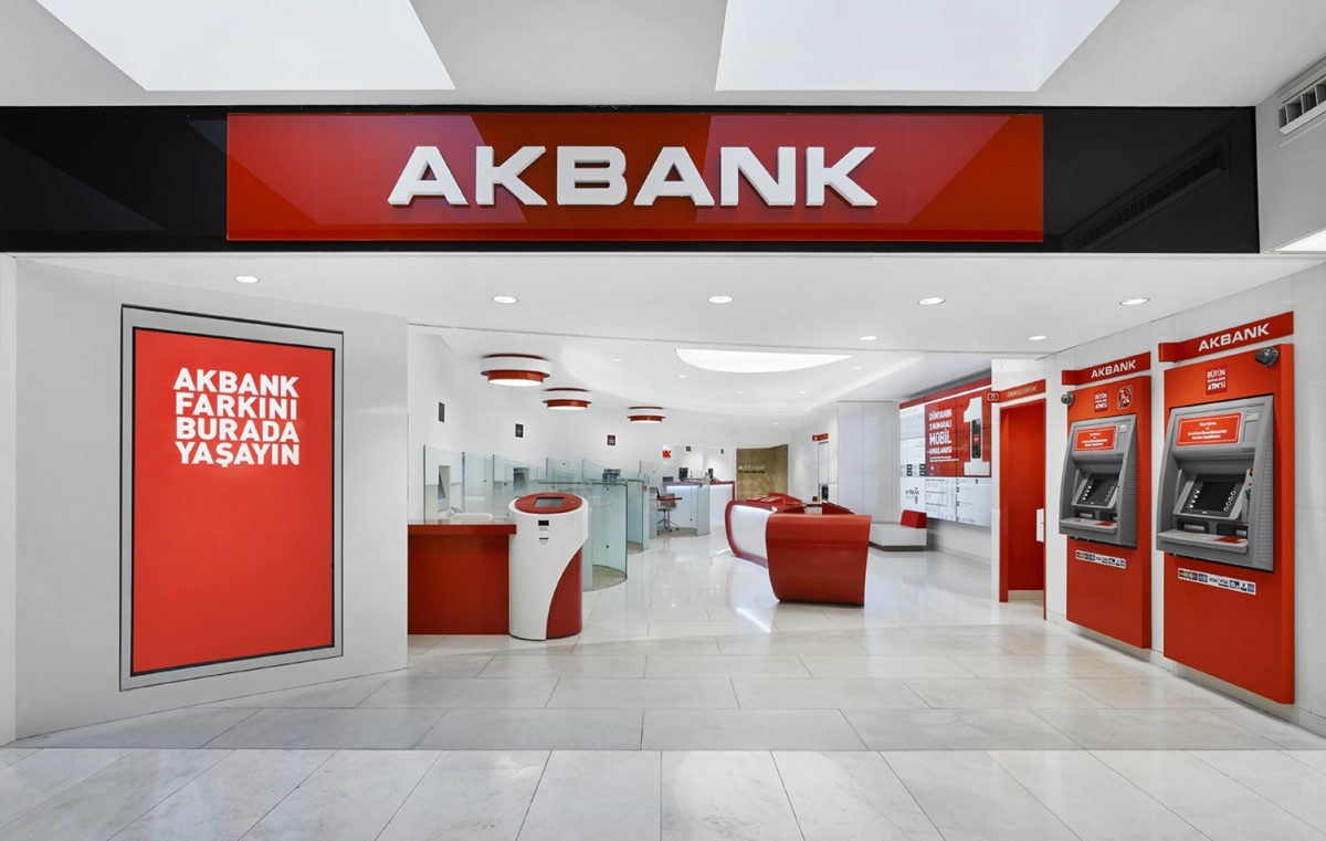Akbank Banka Kartınıza Ödeme Yapıyor! Akbank Hesabı Olanlara 100.000 TL'ye Kadar Aynı Gün Veriyor!