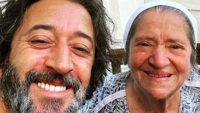 Fettah Can'ın annesi Fahriye Can hayatını kaybetti: Vefat haberini sosyal medyadan duyurdu