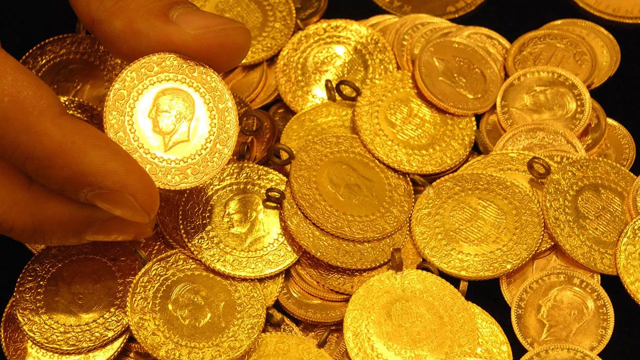 Gram altın ve dolar/TL ters köşe oldu! Çarşamba günü piyasalar tarumar olacak! Altın için yeni fiyat verildi.