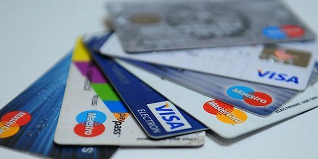 Milyonlara kara haber geldi! Kredi kartı faizleri ne oldu? Kredi kartında azami faiz oranı nasıl hesaplanıyor?