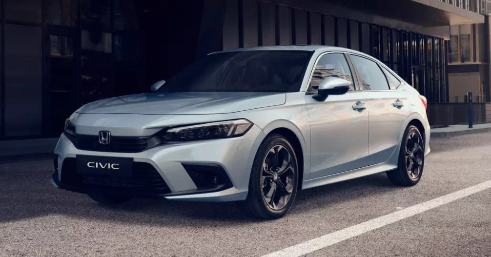 A ustos 2023 Dacia Fiyat Listesi Evlere enlik Sandero Sandero 