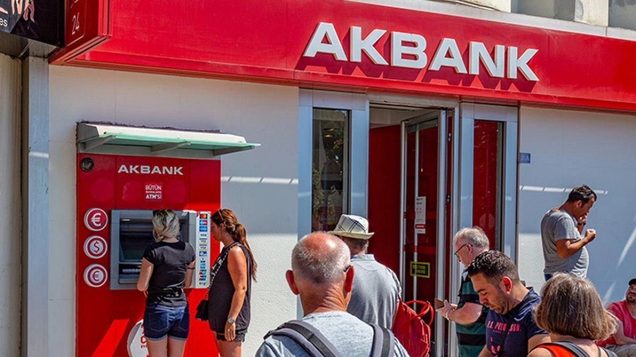 Cep telefonlarında Akbank uygulaması olan vatandaşlar 75.000 TL ödeme alıyor...
