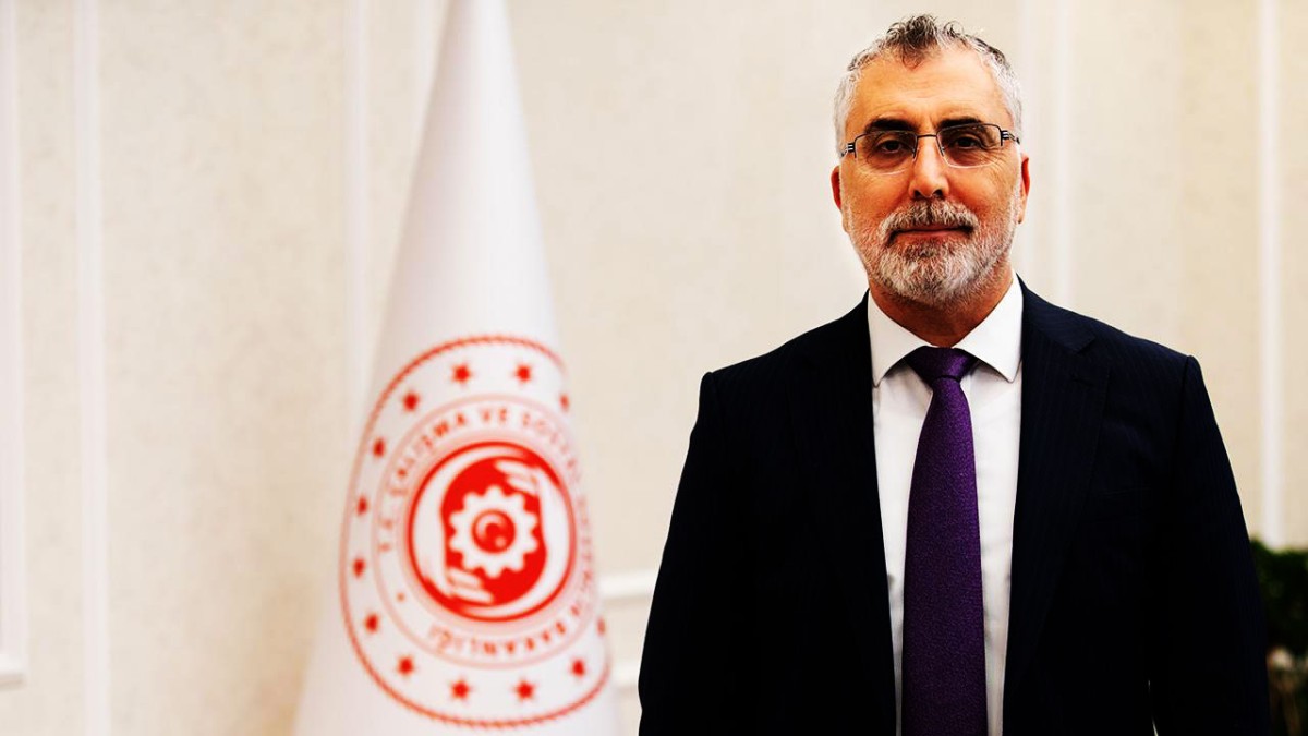 Taşeron ve belediye şirket işçilerine SON DAKİKA kadro: Bakan Vedat Işıkhan son durumu duyurdu