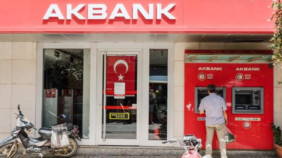 Akbank 100.000 TL kredi başladı! Bankamatik kartınız üzerinden hemen anında hesabınıza atabileceksiniz