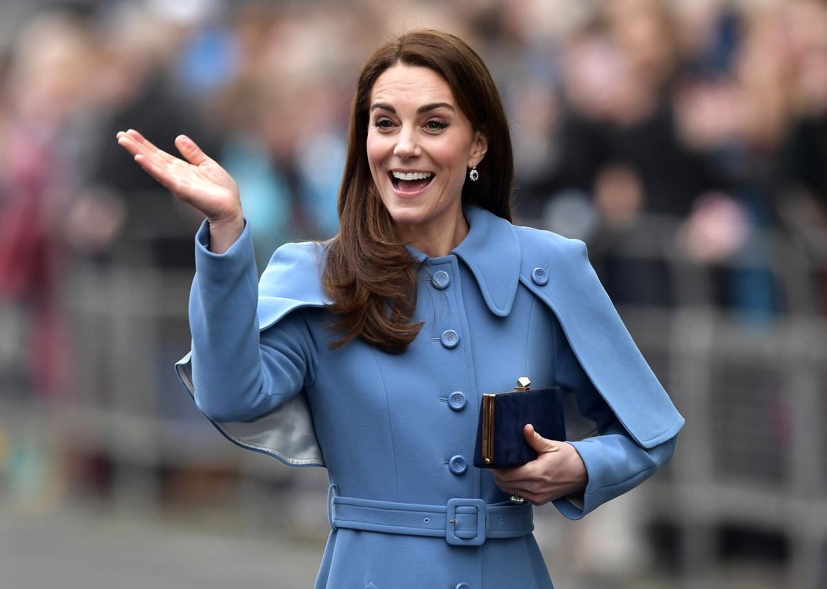 Galler Prensesi Kate Middleton ortaya çıktı! İşte son görüntüleri...