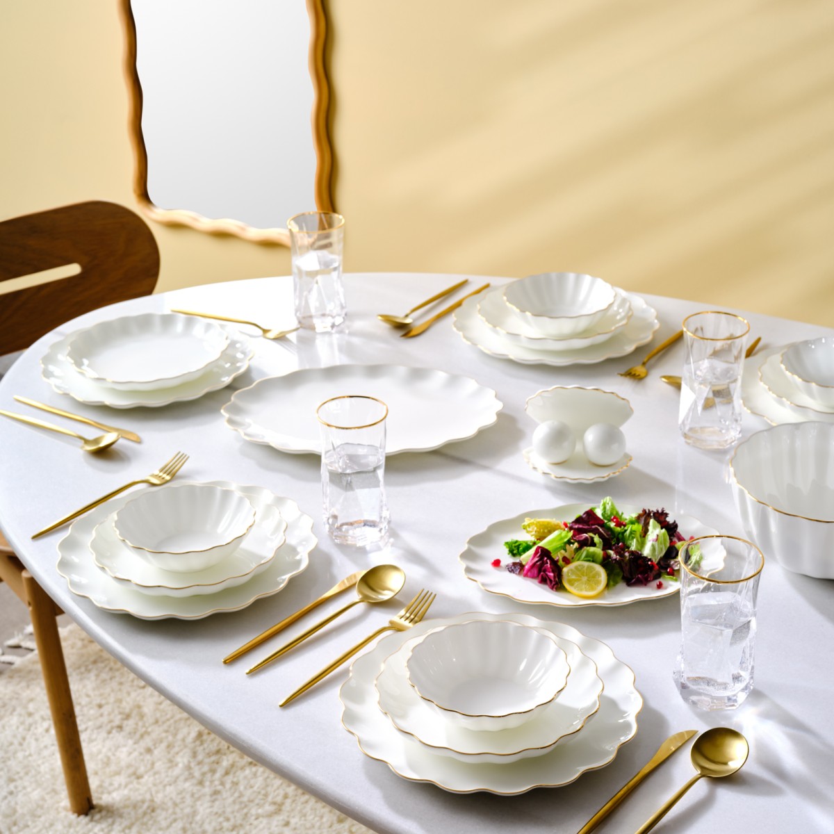 Bir Tabakta Yüzyılların Hikâyesi