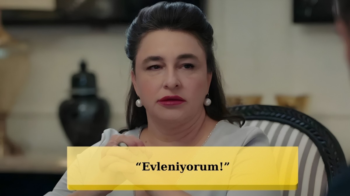 Fatmagül'ün Suçu Ne'nin Mukaddes Yenge'si Esra Dermacıoğlu Gelinlikli Fotoğrafını Paylaştı