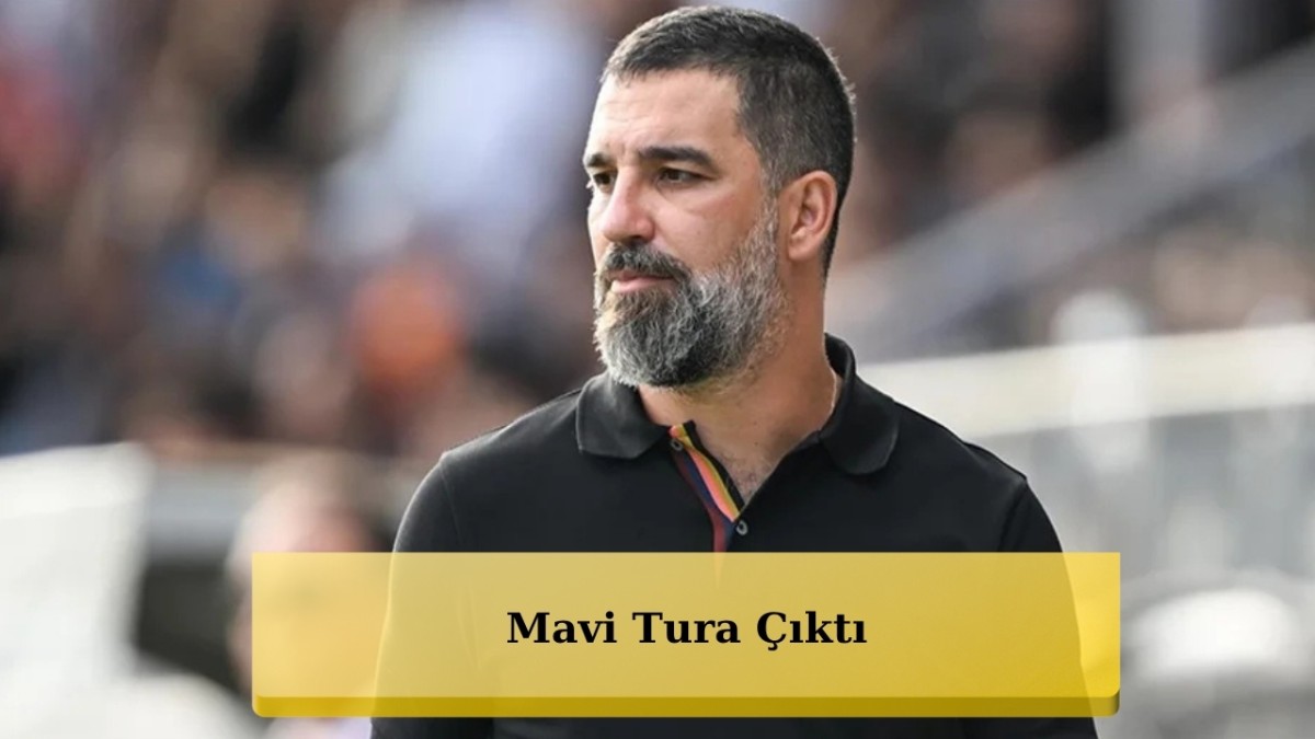 Arda Turan ve Aslıhan Doğan Çiftinden Mavi Tur Pozu