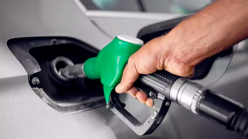 Akaryakıt fiyatları güncellendi: Benzin, motorin