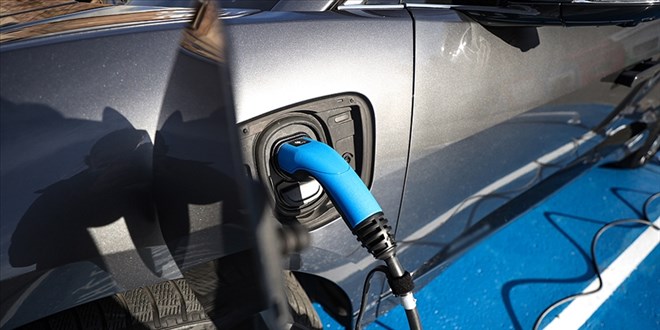 Benzin Zamlandıkça Elektrikli Otomobil Satışları Adeta Patlama Yapıyor