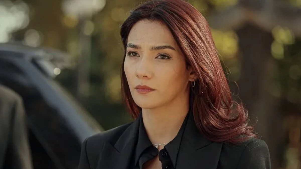 TRT'nin Aybüke Pusat Kararına Cem Yılmaz ve Burcu Biricik'ten Sert Tepki!