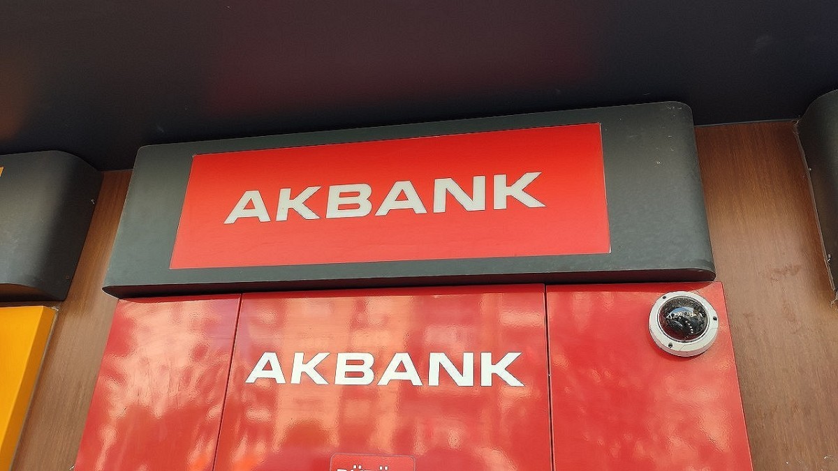 Akbank'tan yeni yılın ilk 