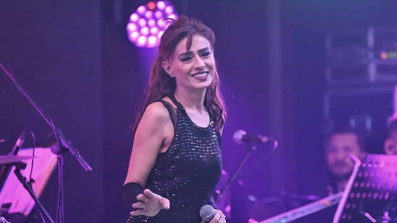 Yıldız Tilbe'nin Başına Gelmeyen Kalmadı! Sahte Hesaplar İçin Hukuki Süreç Başlatıldı
